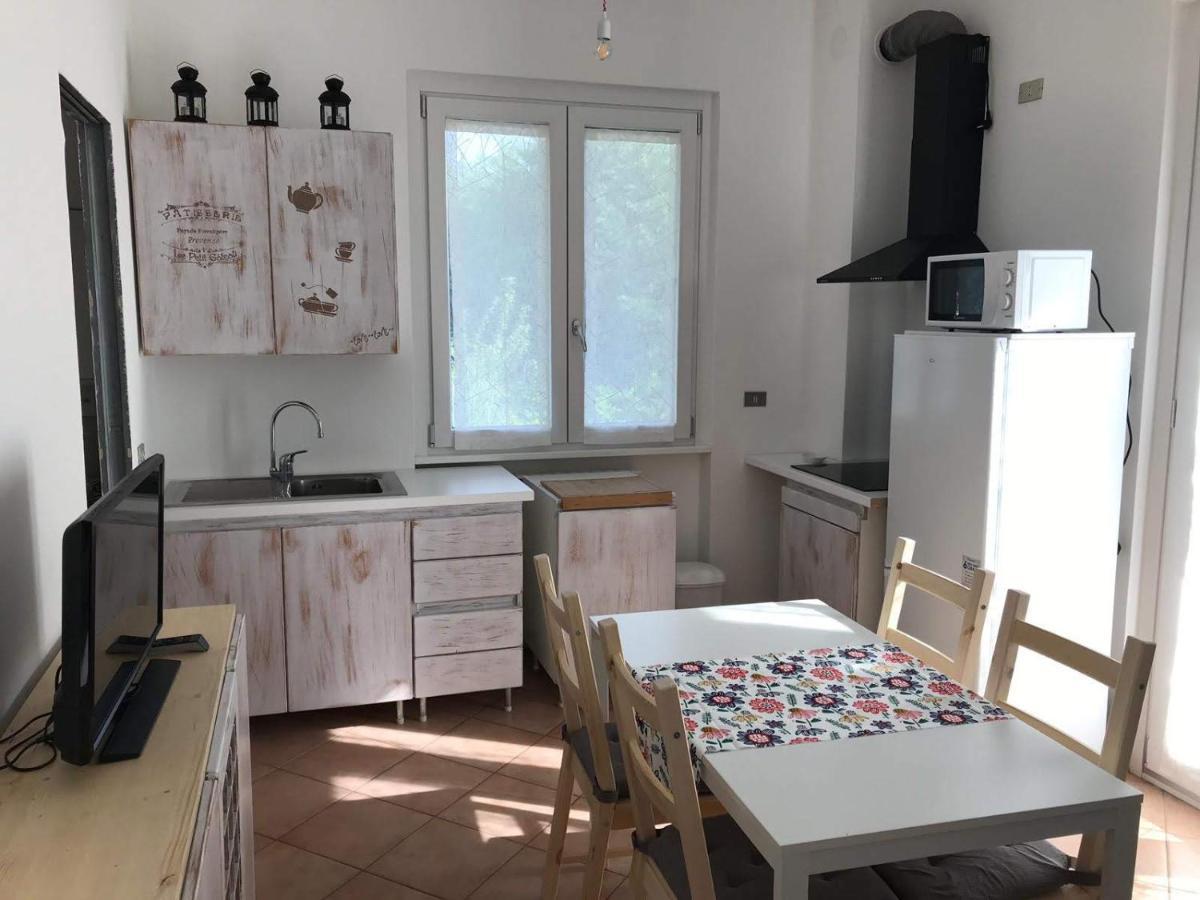 Aria Di Casa B&B Cantù Eksteriør bilde