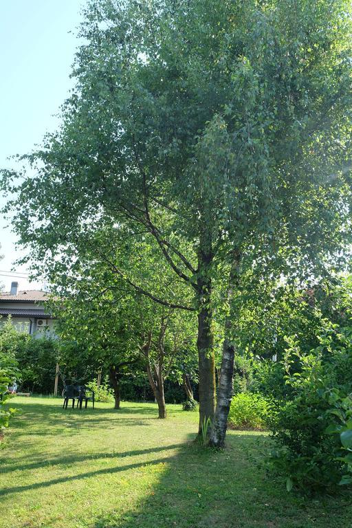 Aria Di Casa B&B Cantù Eksteriør bilde